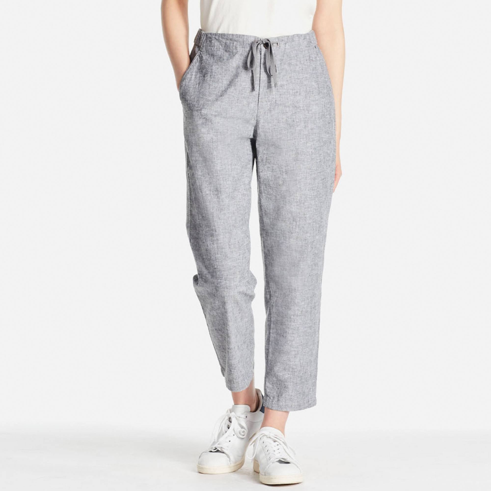 Uniqlo Women Wide-Fit Curved Twill Jersey Pants Review 2020 | The Strategist