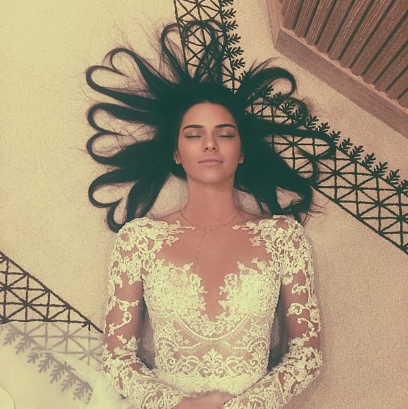 Kendall Jenner teaching us cool new ways to play with our hair.