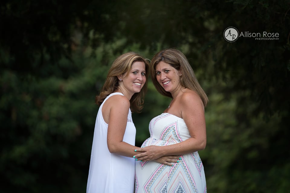 Twin Carries Sister's Child After Cancer Diagnosis
