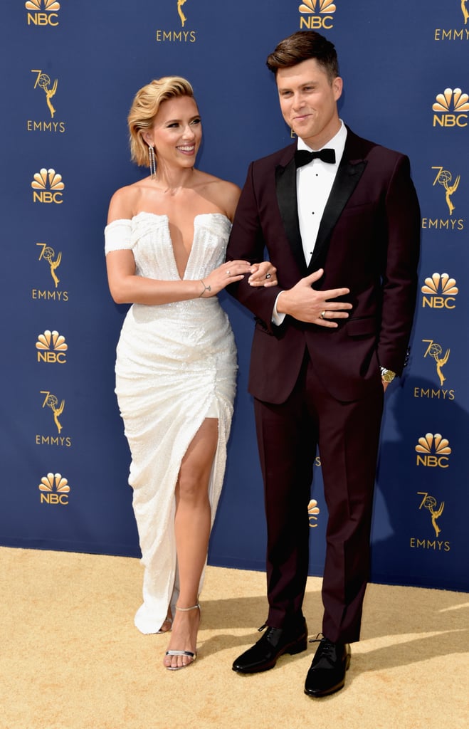 Scarlett Johansson and Colin Jost at the 2018 Emmys ...