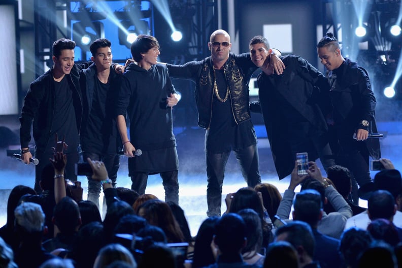 MIAMI, FL - FEBRUARY 18:  Wisin (C) performs onstage with CNCO during Univision's 28th Edition of Premio Lo Nuestro A La Musica Latina on February 18, 2016 in Miami, Florida.  (Photo by Rodrigo Varela/Getty Images For Univison Communications)