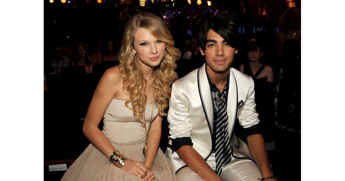 Taylor Swift and Joe Jonas, 2008 Celebrity Couples at the MTV VMAs