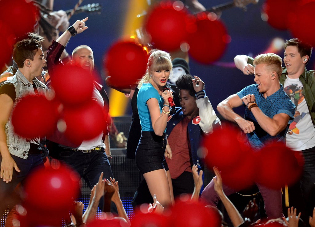 Balloons filled the air during Taylor Swift's performance of "22