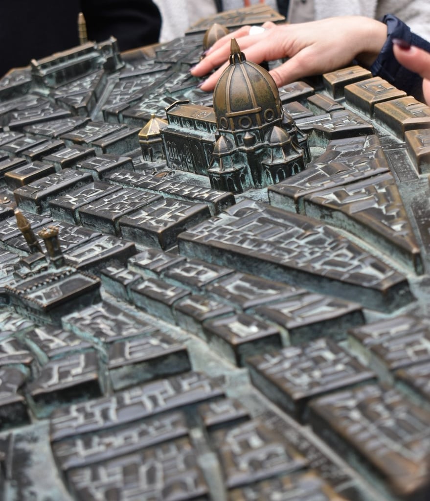 Getting your bearings
When you've finished your breakfast, step out into the Piazza della Repubblica, where a small metal model of the city sits in a corner. Run your fingers over its edges, and see if you can spot the iconic Duomo or Ponte Vecchio. It'll give you a feel for just how walkable the city is.