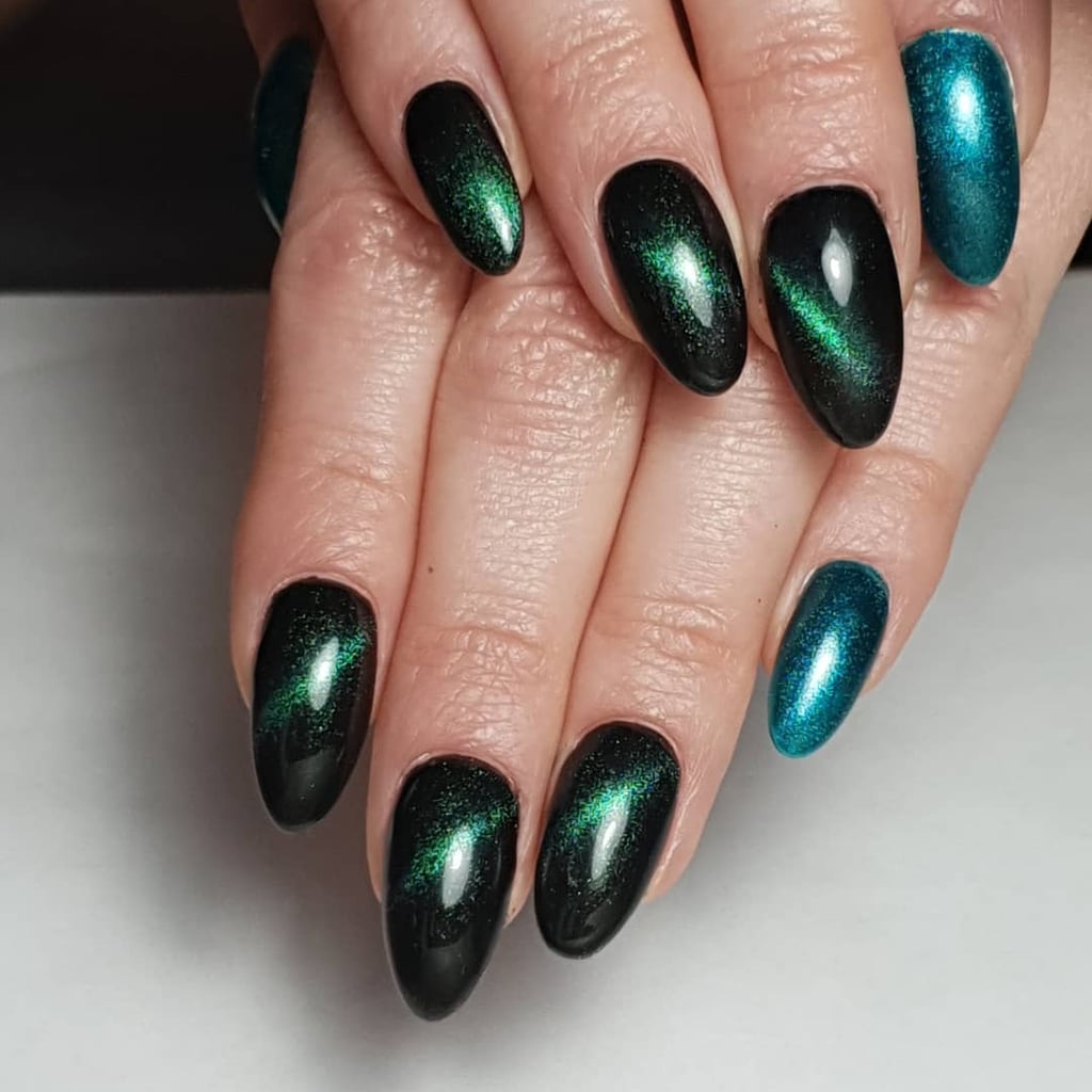 Platinum Diamond tutorial! 💅✨🤍 Products used: 1. 2-in-1 peelable gel top  & base coat 2. The Blackest Black regular nail polish 3. 4 Holo Toppers...  | By F.U.N Lacquer | Facebook