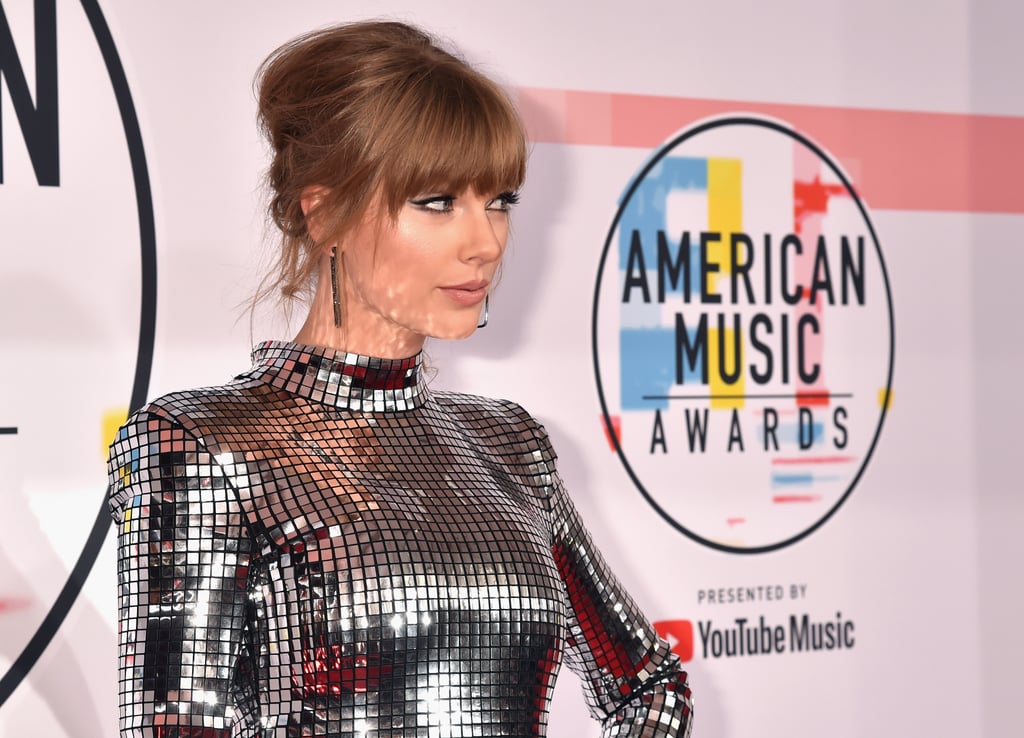 Taylor Swift at the 2018 American Music Awards