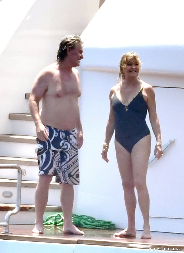 Kate Hudson and Goldie Hawn on Vacation in Italy Photos 2019