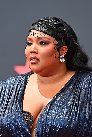 Lizzo's Finger-Wave Mullet Hairstyle at the BET Awards