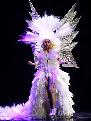 Lady-Gagas-Crazy-Monster-Ball-Tour-Costu