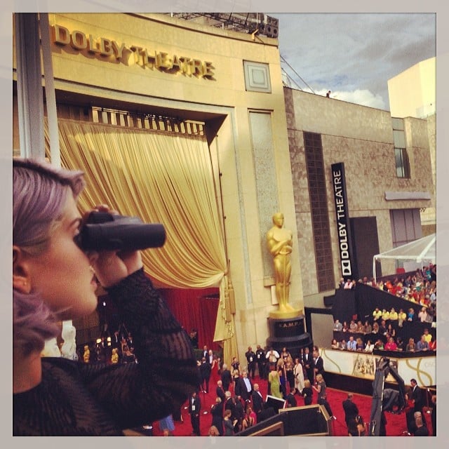 Kelly Osbourne looked out over the Oscars red carpet.
Source: Instagram user kellyosbourne