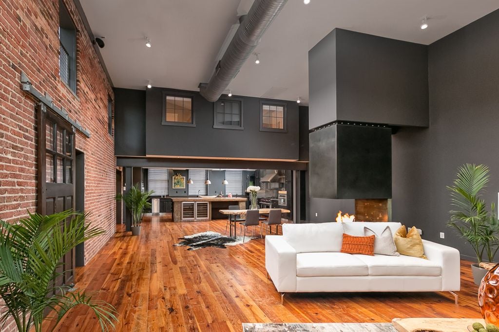 Michael Phelps Sells Baltimore Townhouse