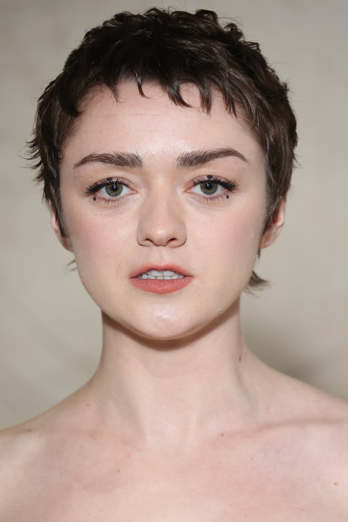 Maisie Williams's Micro Bangs at Paris Fashion Week | Photos