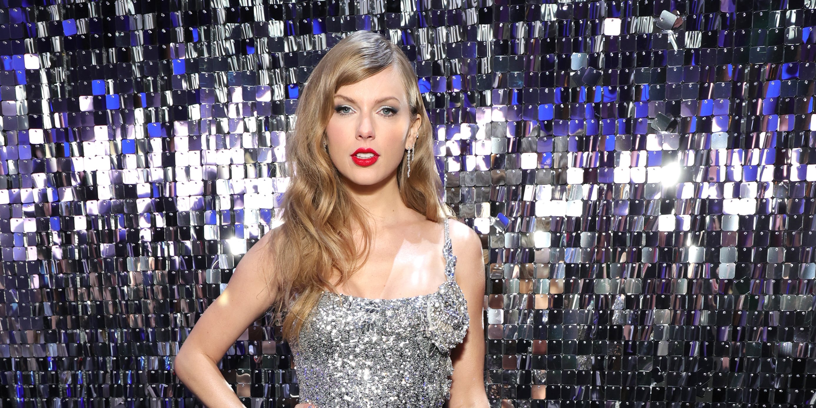 The Psychology Behind Taylor Swift's Beauty Aesthetic - Vimarsana News