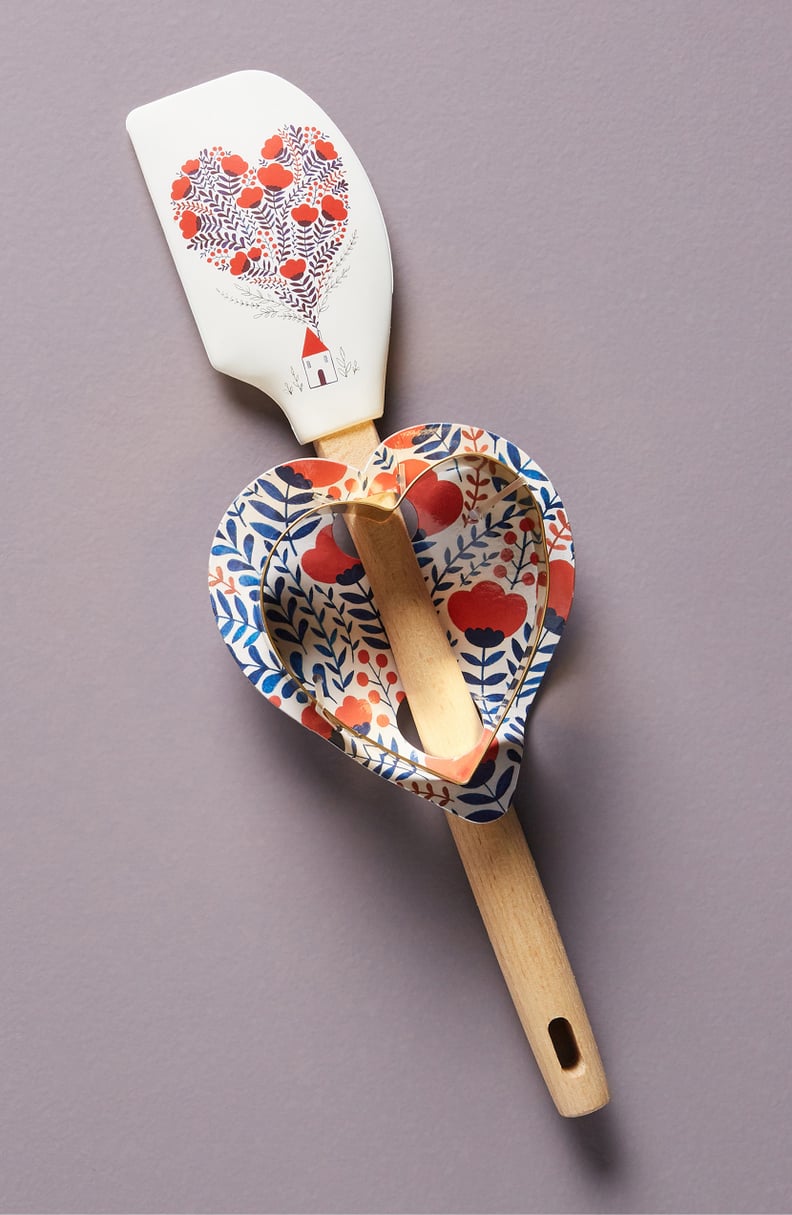 Anthropologie Giochi Spatula & Cookie Cutter Set