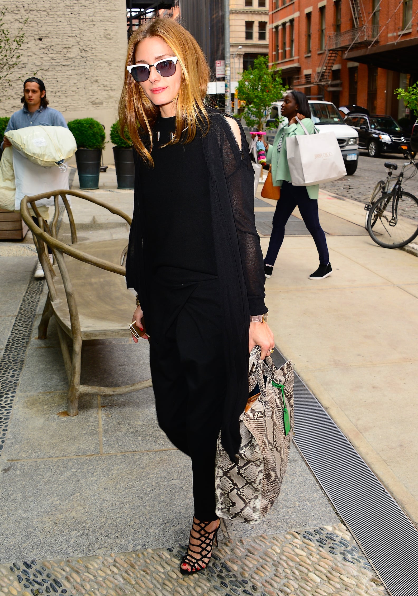 Olivia Palermo Wearing Summer Black | POPSUGAR Fashion