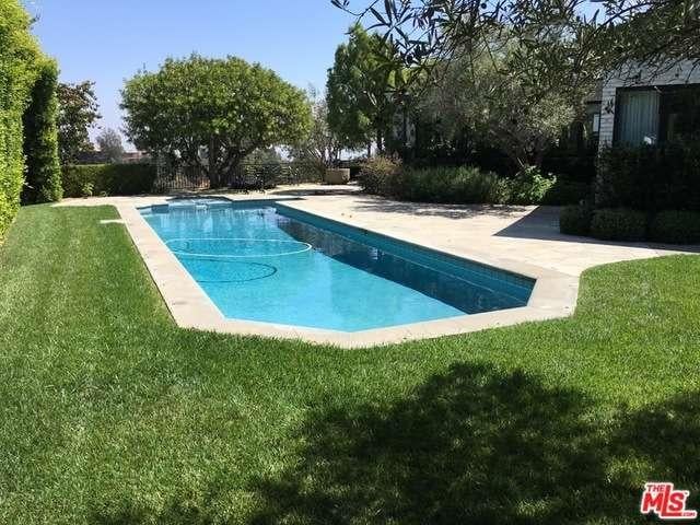 Emily Blunt and John Krasinski Sell LA House
