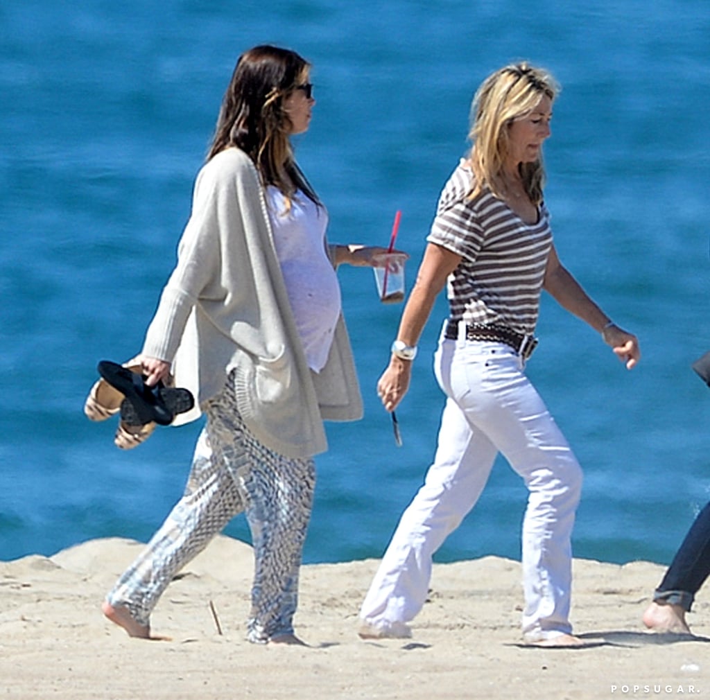 Pregnant Jessica Biel on the Beach Pictures