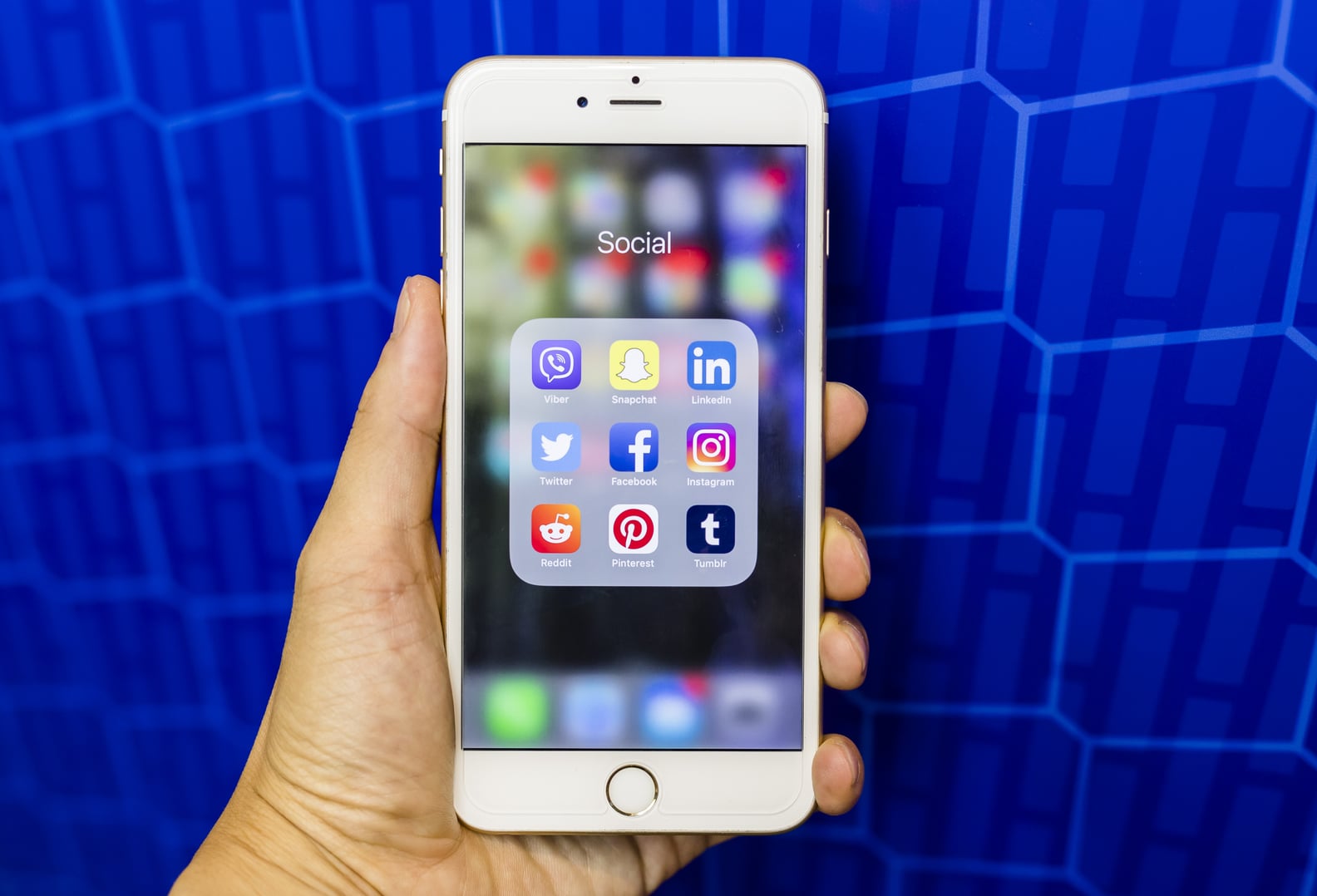 why-does-the-facebook-app-keep-closing-on-my-phone-popsugar-tech