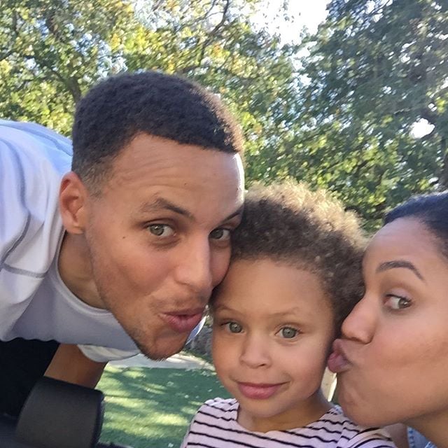 Pictures of Stephen Curry's Family and Daughters ...