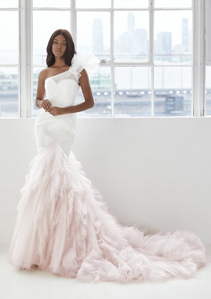 pronovias curvy
