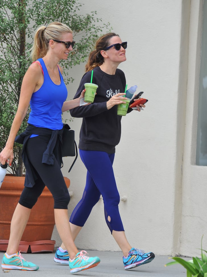 træ Reorganisere couscous Jennifer Garner Out With a Friend in LA August 2016 | POPSUGAR Celebrity