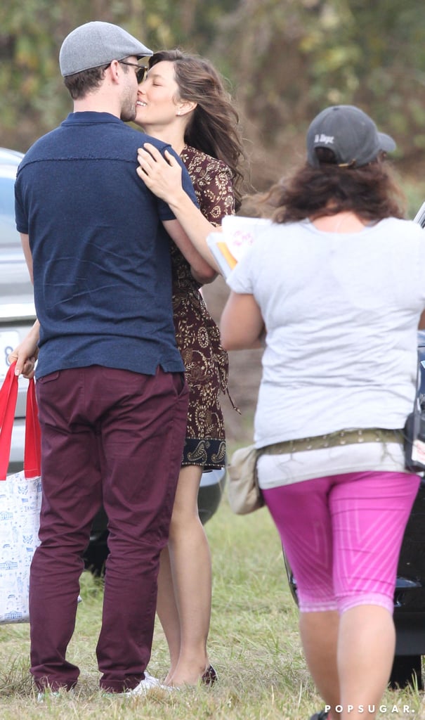 Justin Timberlake and Jessica Biel Kissing November 2016