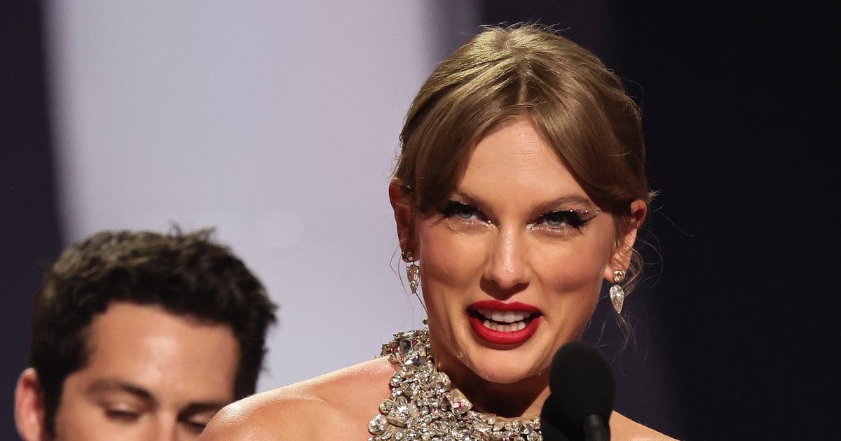 Taylor Swift just won Video of the Year at the VMAs - and announced a new album!