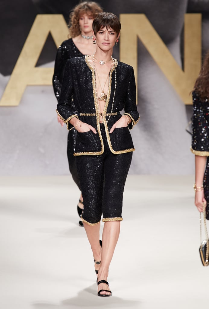 Chanel's SS22 Show Was a Throwback to the '90s Runway