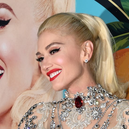 Gwen Stefani's Rihanna "Umbrella" Cover Video