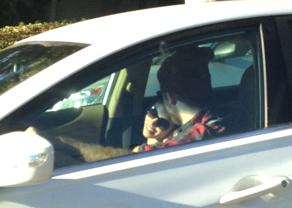 Robert Pattinson shows PDA with FKA Twigs in LA | Photos