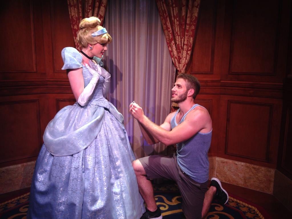 Guy Proposes to Disney Princesses at Disney World
