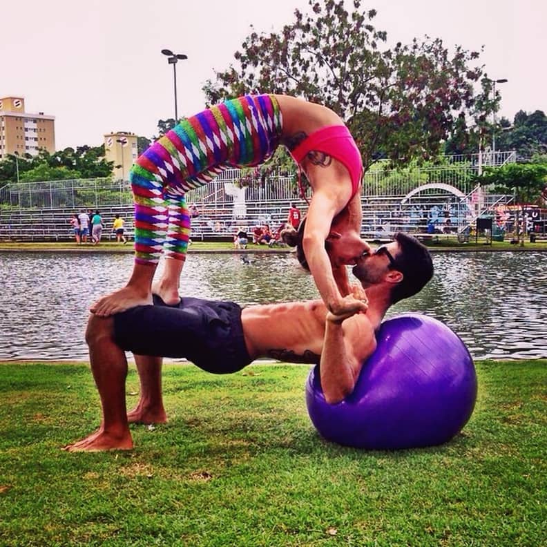 Gorgeous Shots of Couples Doing Yoga to Inspire Your Day
