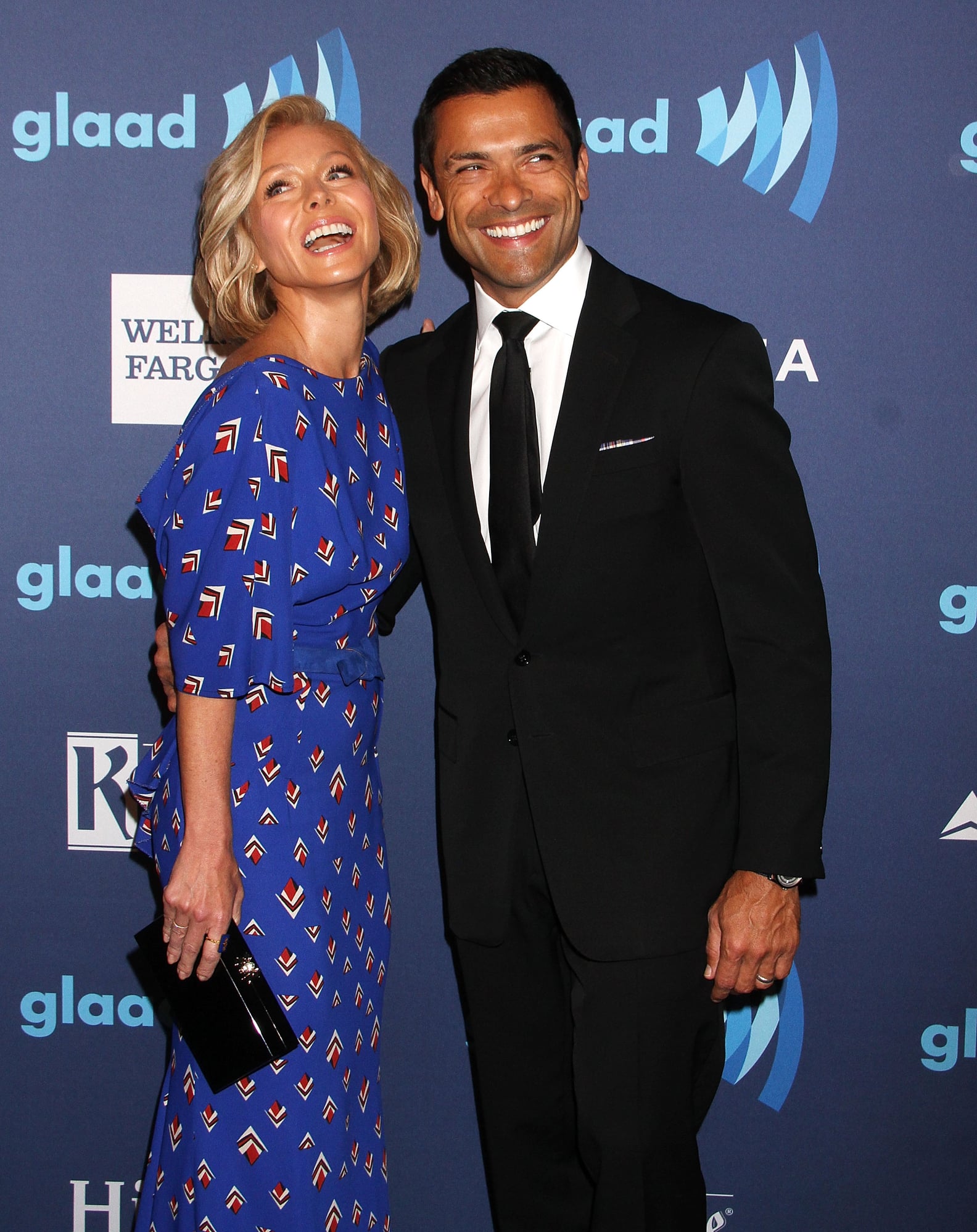 Kelly Ripa and Mark Consuelos Cute Pictures | POPSUGAR Celebrity