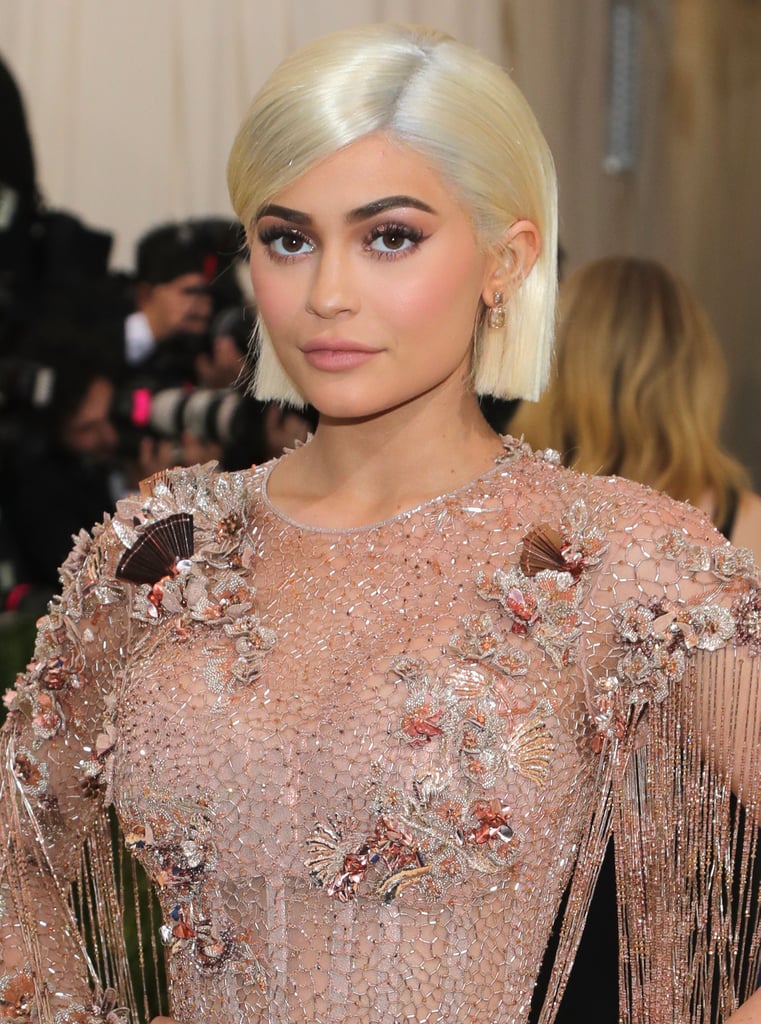 Kylie Jenner How Straight And Wavy Hair Looks On Celebrities