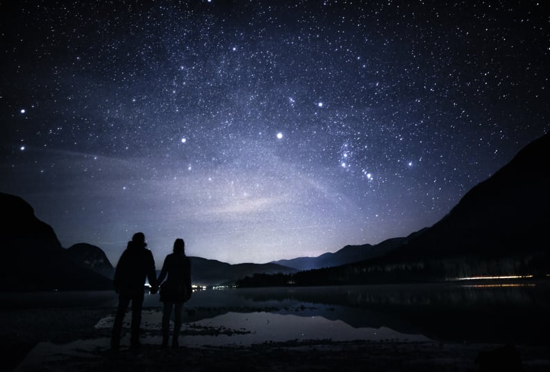 Go on a stargazing date.