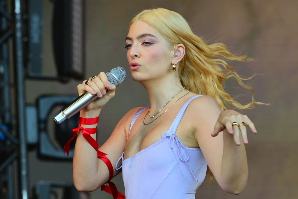 Lorde Debuts Blonde Hair at Glastonbury Festival