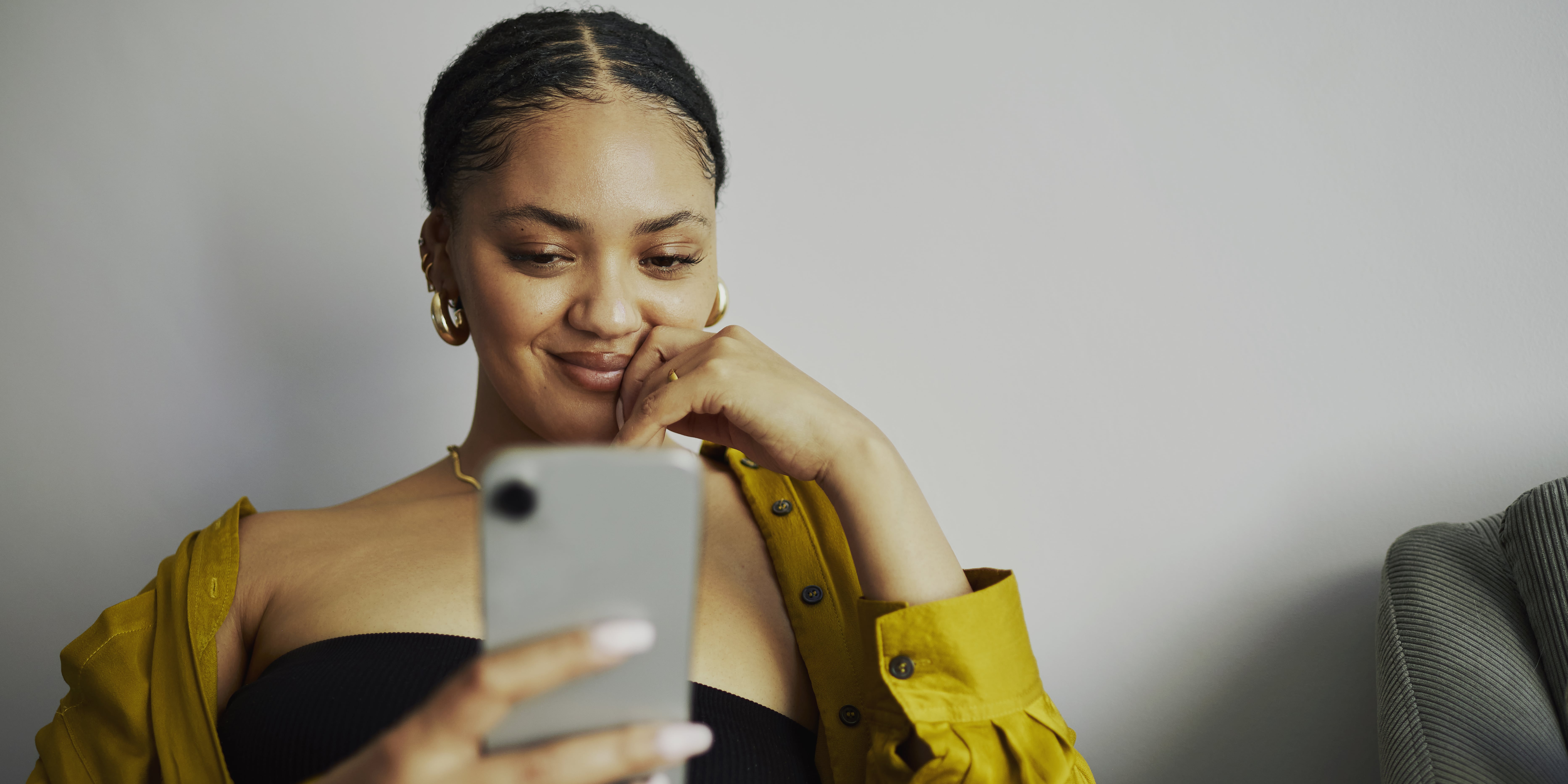 100+ Creative Contact Names For Your Partner, Friends, and Family