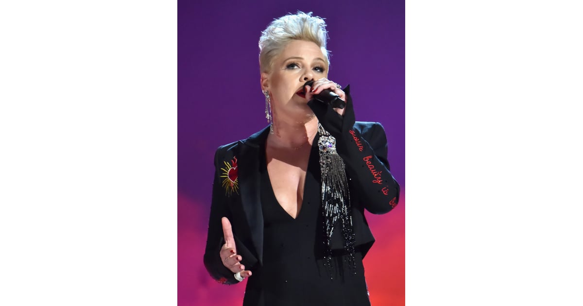 Pink's Tribute to Dolly Parton February 2019 | POPSUGAR Entertainment ...