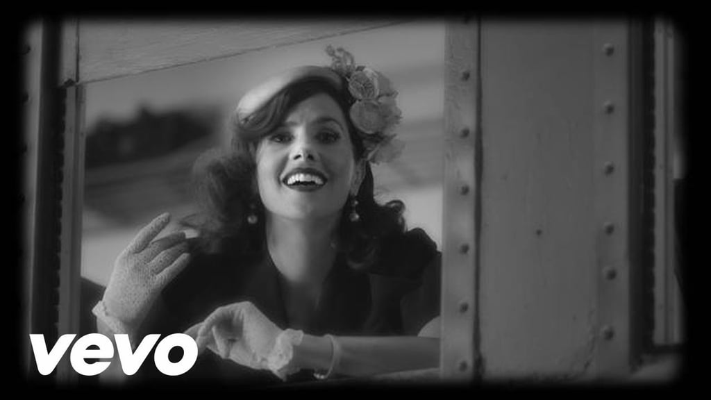 Carlos Vives: Tropical Latin Album For Más + Corazón Profundo, 2015