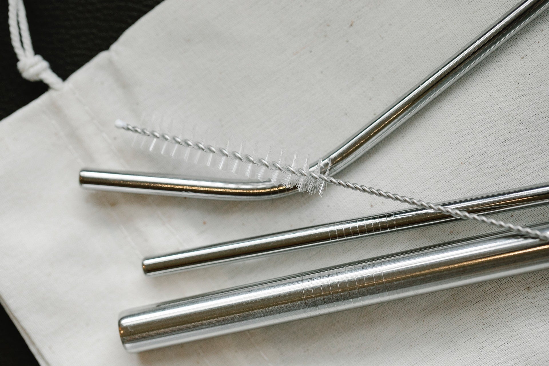 How To Clean Reusable Metal Straws