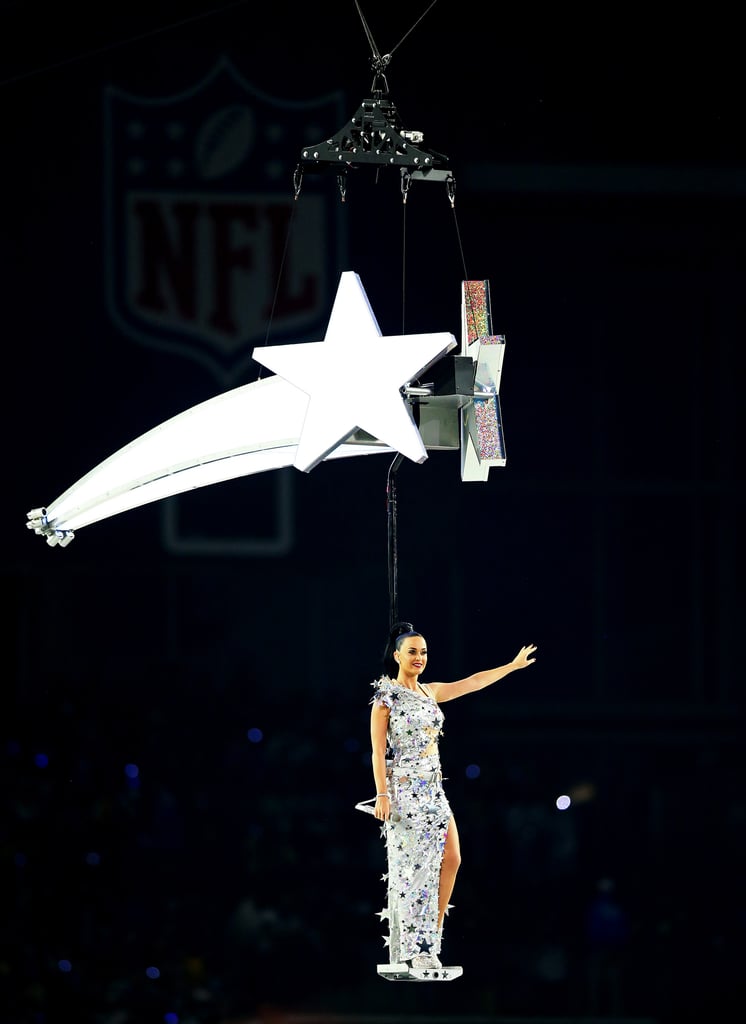 Katy Perry Flying During Super Bowl Halftime Show Popsugar Celebrity 