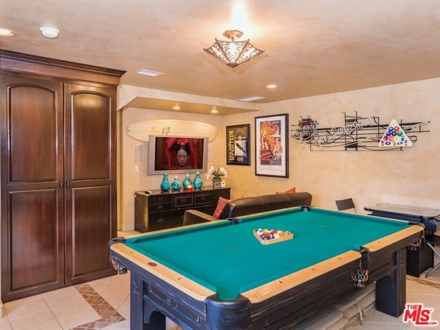 Pictures of Nick and Vanessa Lachey's Encino, CA, Home