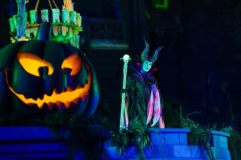 Watch the Hocus Pocus Villains Spelltacular