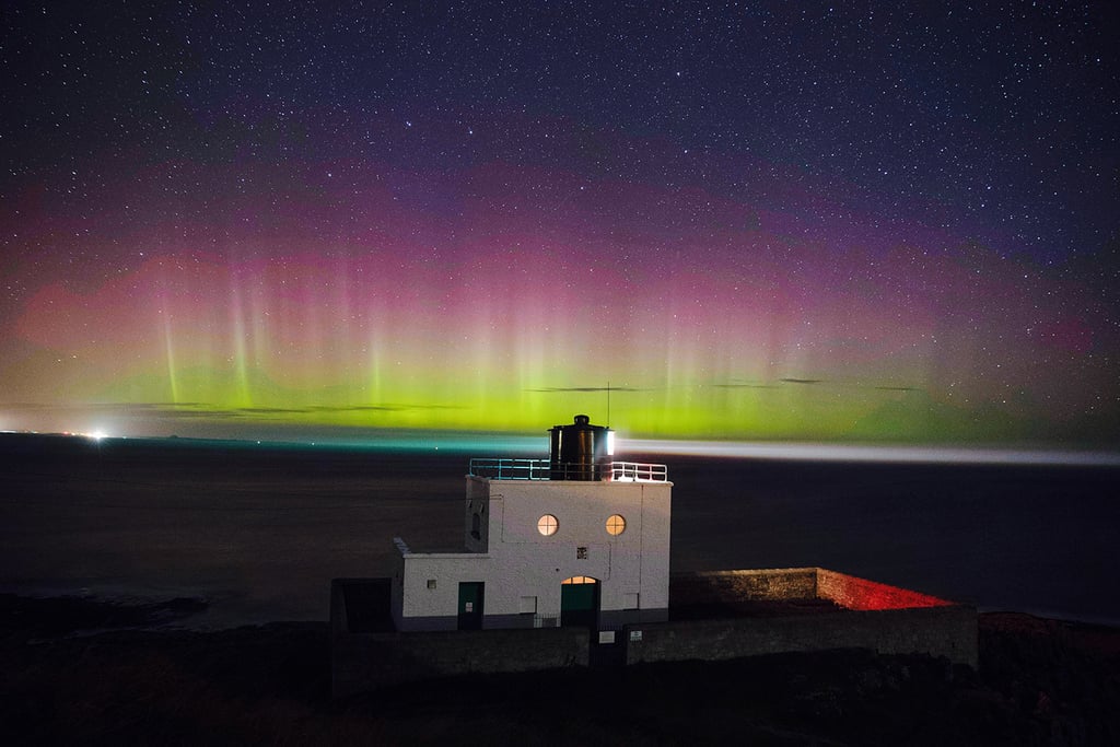 Aurora Lighthouse Northumberland (Bamburgh, United Kingdom)