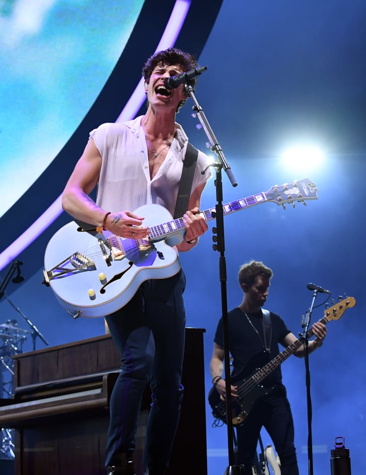 Shawn Mendes Starts North American Tour in Portland — Photos POPSUGAR