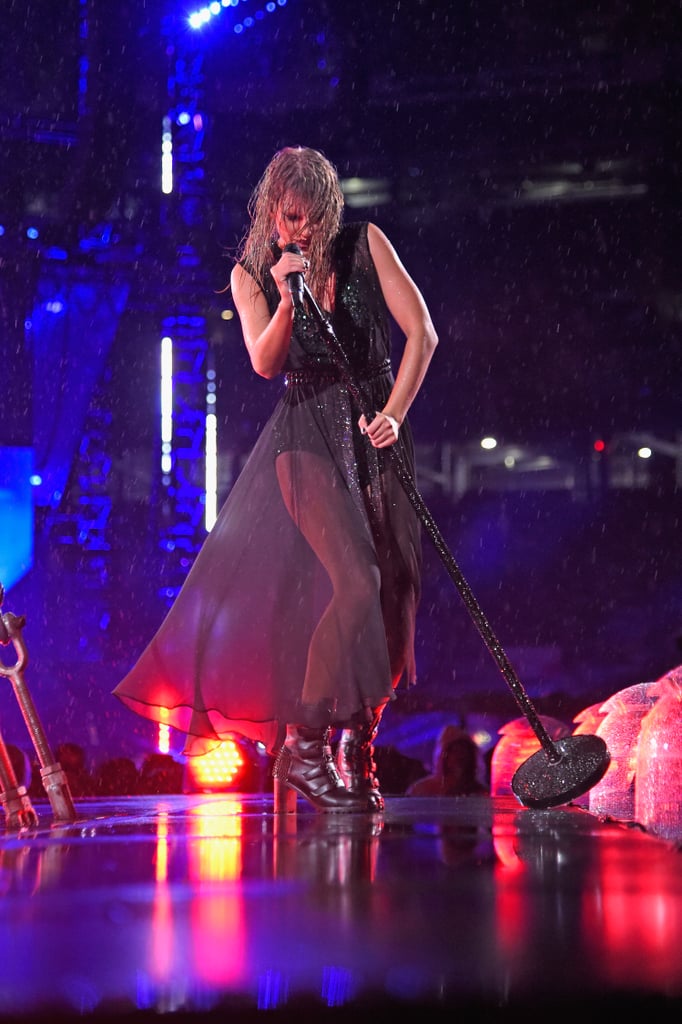 Taylor Swift Reputation Concert In The Rain Photos Popsugar Celebrity Photo 10 0868