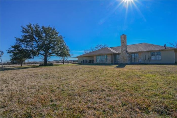 Jewel Sells Her Texas Home May 2016