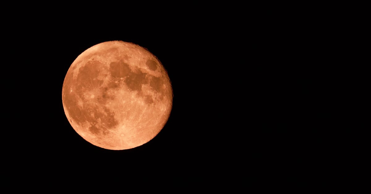 Strawberry Moon June 2022 Spiritual Meaning | POPSUGAR Smart ...