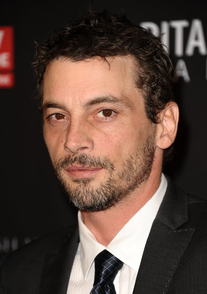 Here it is again, from another angle and with scruff.