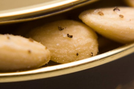 Italian Black Truffle Almonds